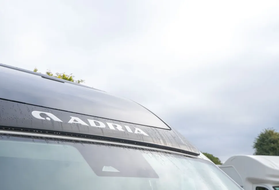 Adria Twin Supreme 640 SLB 140BHP Auto 2026