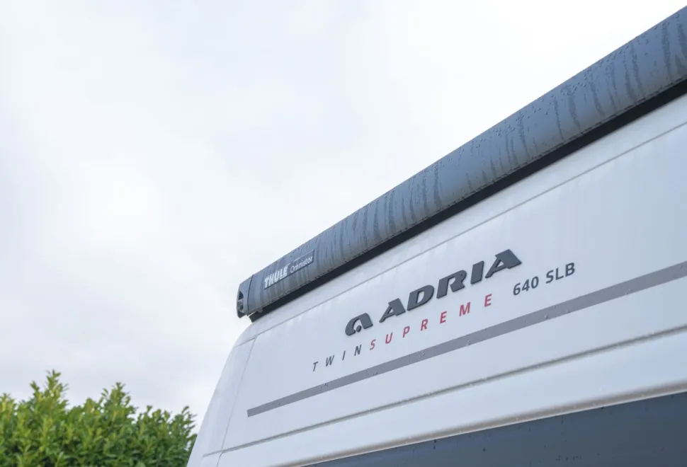 Adria Twin Supreme 640 SLB 140BHP Auto 2026