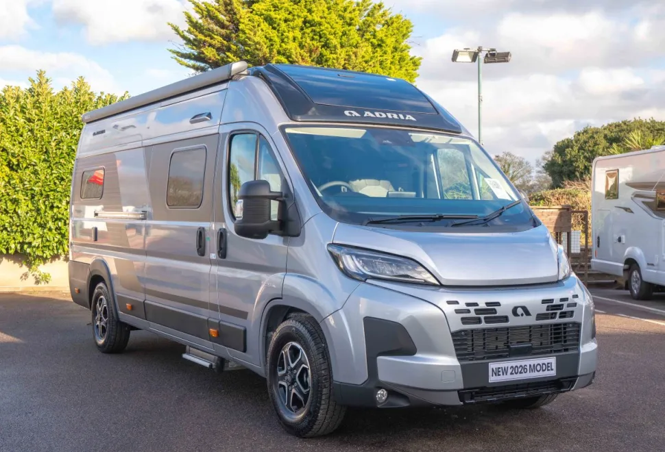 Adria Twin Supreme 640 SLB 140BHP Auto 2026