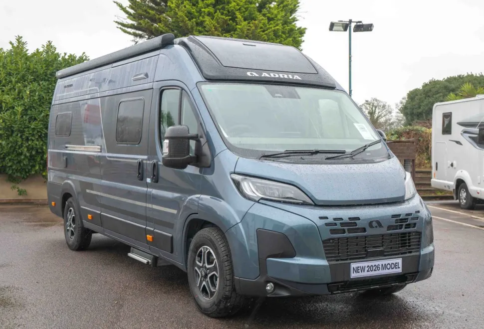 Adria Twin Supreme 640 SLB 140BHP Auto 2026