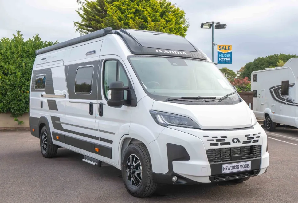 Adria Twin Supreme 640 SLB 140BHP Auto 2026