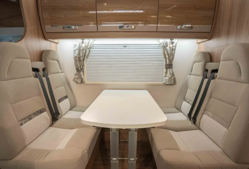 Swift Kon-Tiki 649 Black Edition Hi Line 180BHP 2017