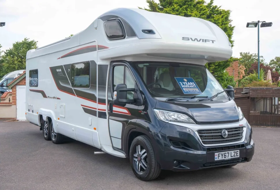 Swift Kon-Tiki 649 Black Edition Hi Line 180BHP 2017