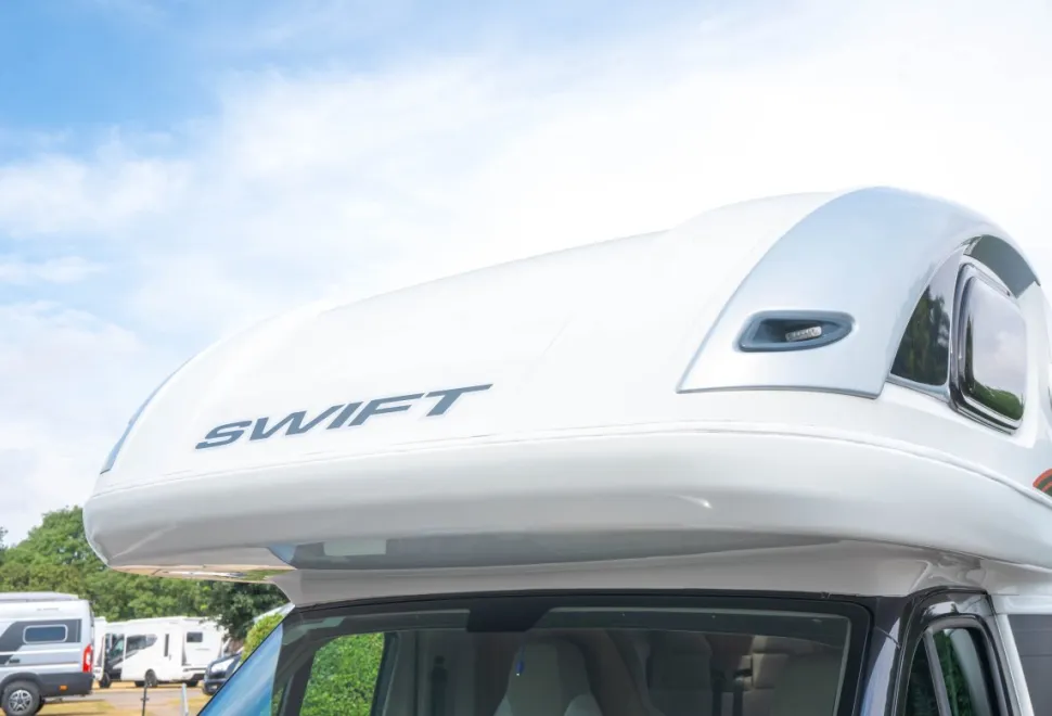 Swift Kon-Tiki 649 Black Edition Hi Line 180BHP 2017