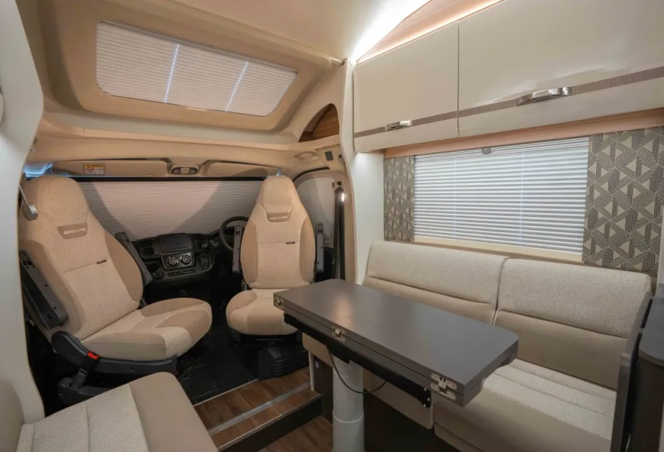 Swift Escape 664 140BHP Auto 2022