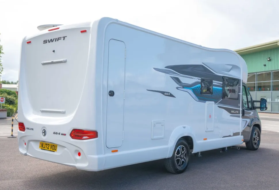 Swift Escape 664 140BHP Auto 2022
