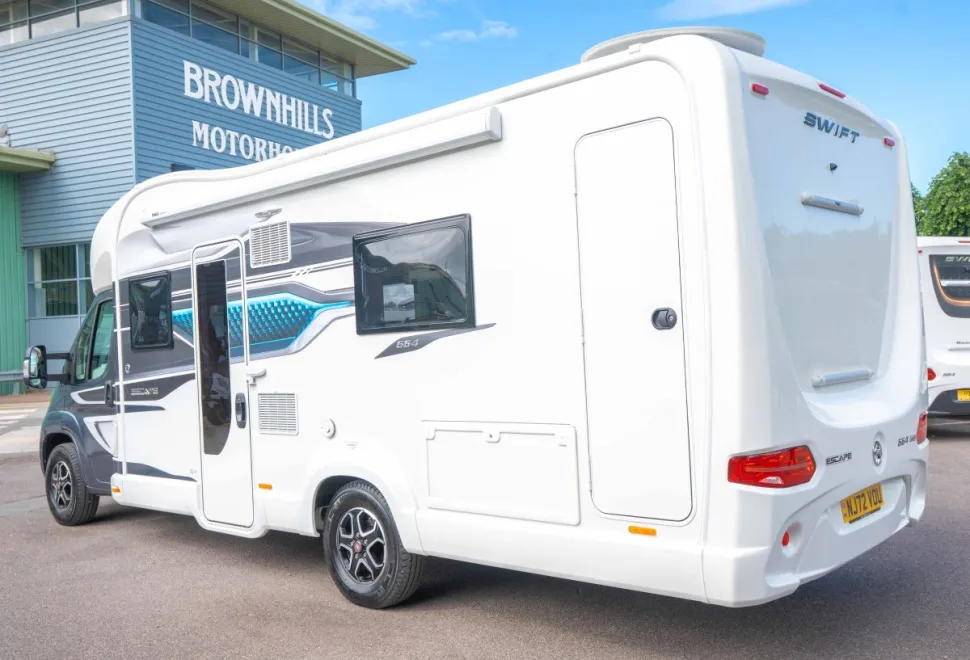 Swift Escape 664 140BHP Auto 2022