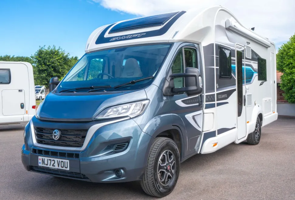 Swift Escape 664 140BHP Auto 2022