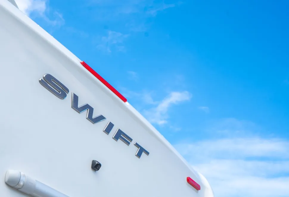 Swift Escape 664 140BHP Auto 2022
