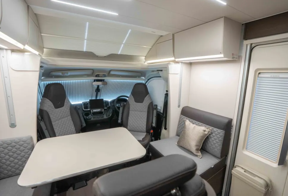 Adria Matrix Supreme 670 SL 140BHP Auto 2025