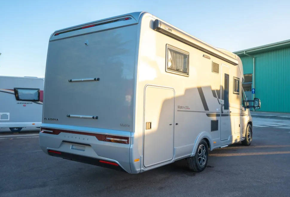 Adria Matrix Supreme 670 DL 180BHP Auto 2026