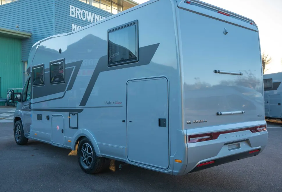 Adria Matrix Supreme 670 DL 180BHP Auto 2026