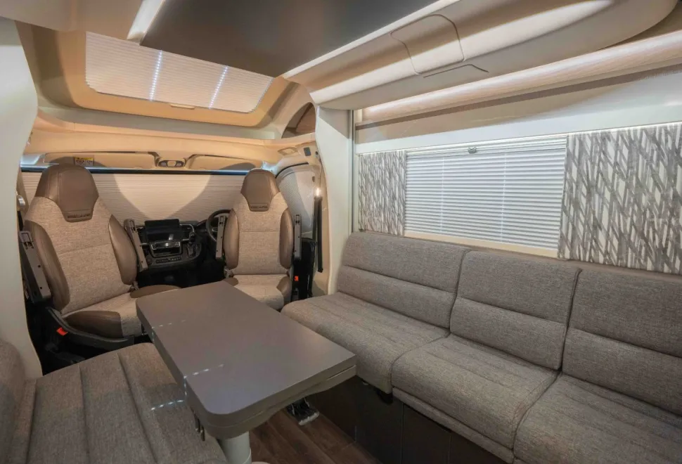 Swift Escape 674 180BHP Auto 2025