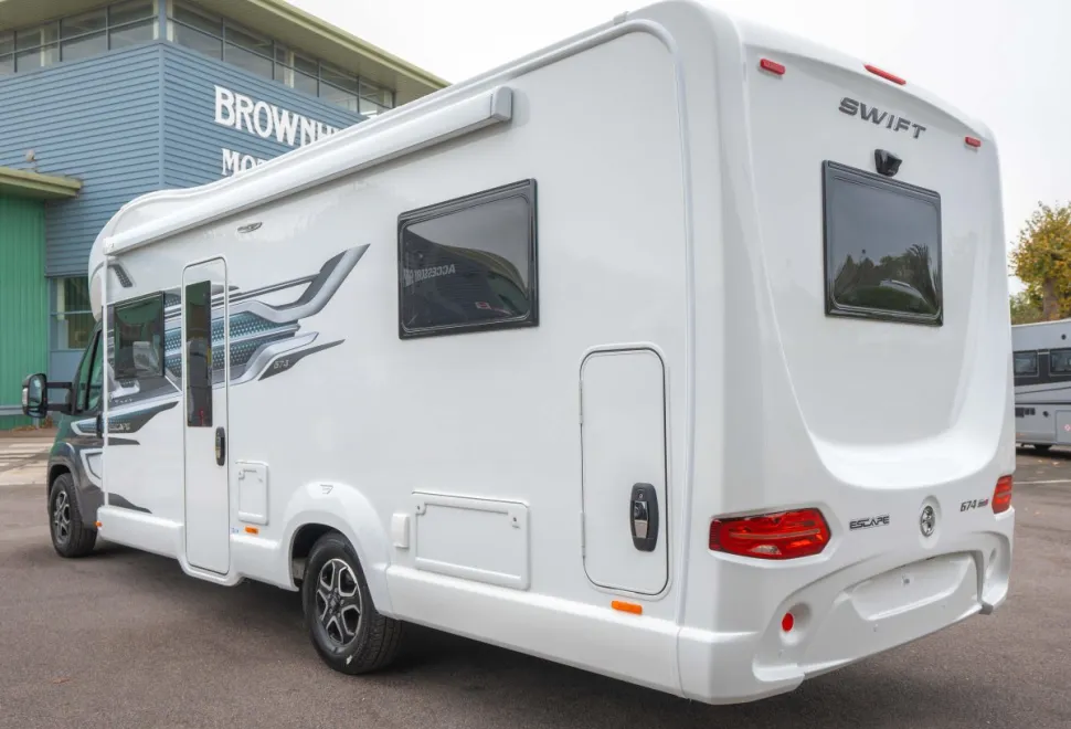 Swift Escape 674 180BHP Auto 2026