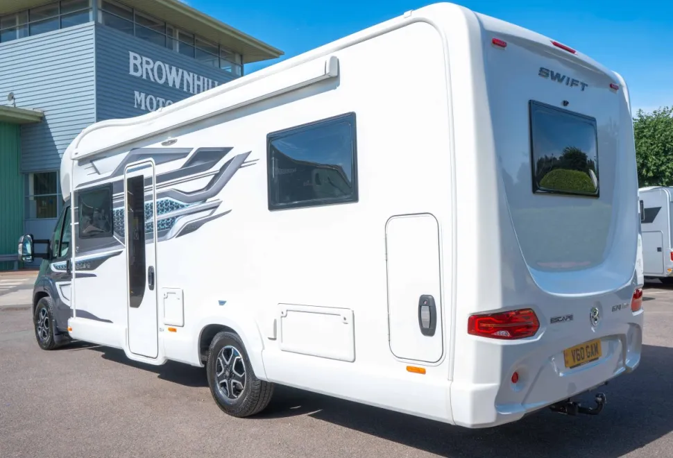 Swift Escape 674 180BHP Auto 2025