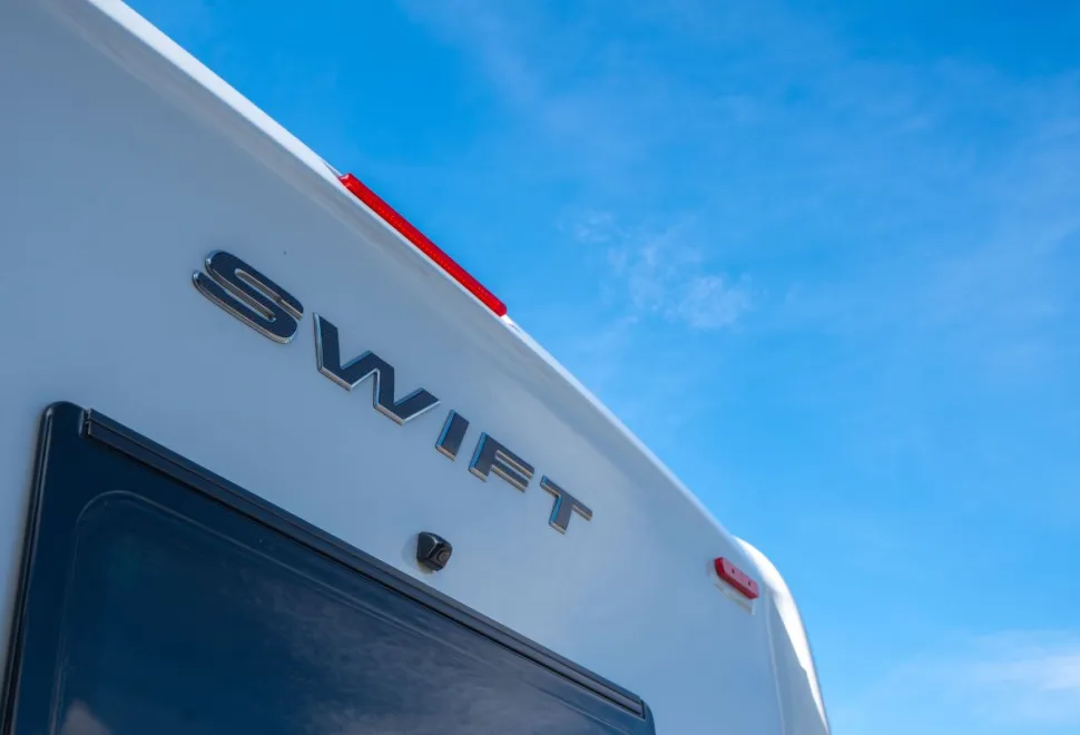 Swift Escape 674 180BHP Auto 2025