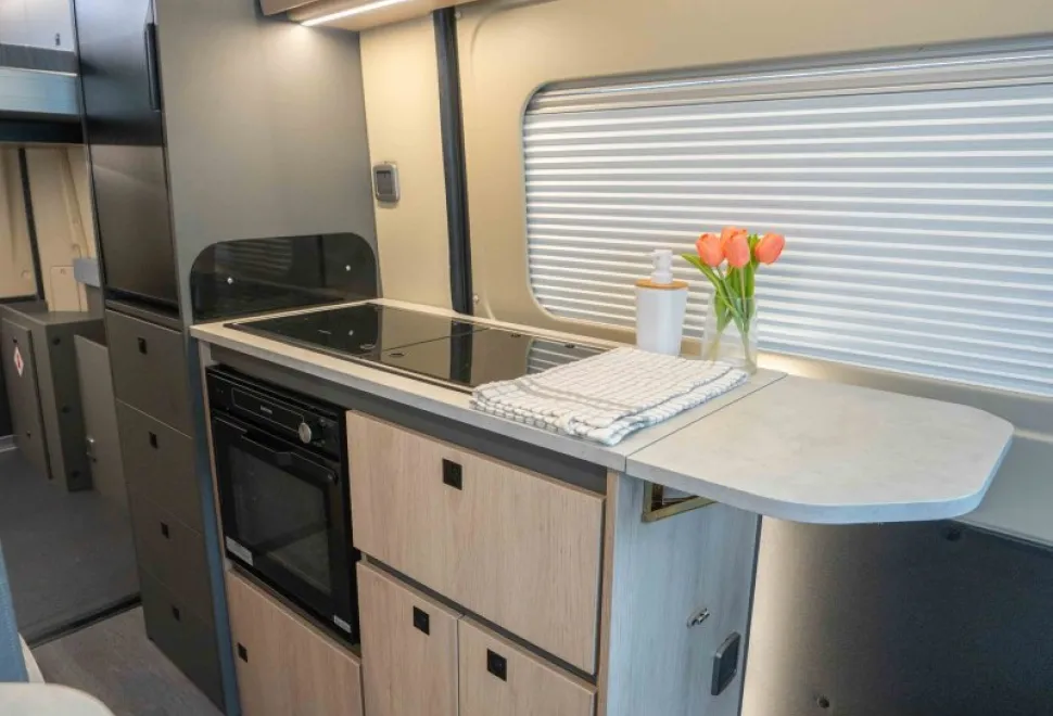 Autotrail Expedition 68 XL Flex 140BHP Auto 2026