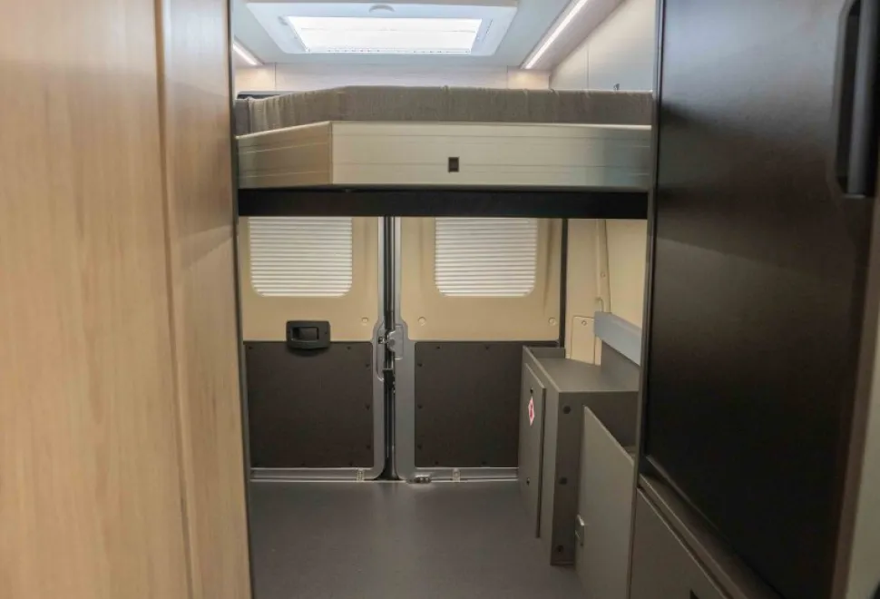 Autotrail Expedition 68 XL Flex 140BHP Auto 2026