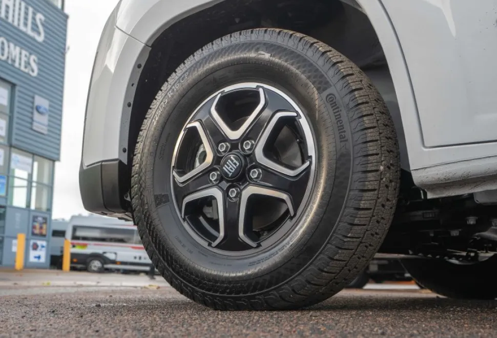 Autotrail Expedition 68 XL Flex 140BHP Auto 2026