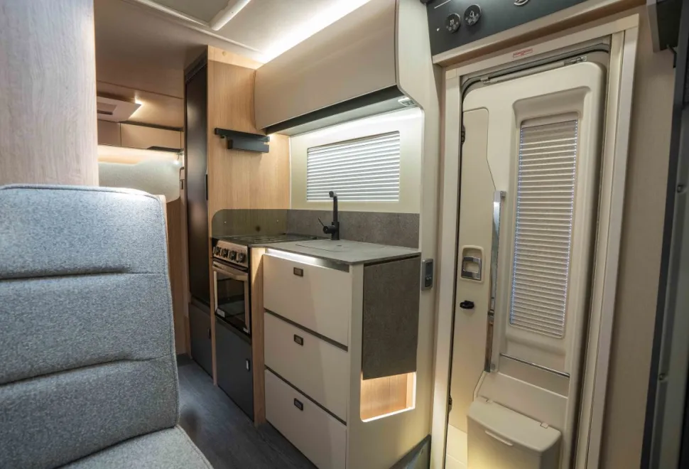 Autotrail Excel 690T 170BHP Auto 2024