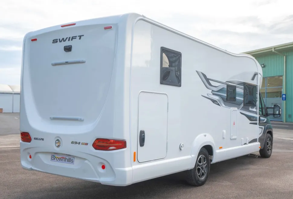 Swift Escape 694 140BHP Auto 2026
