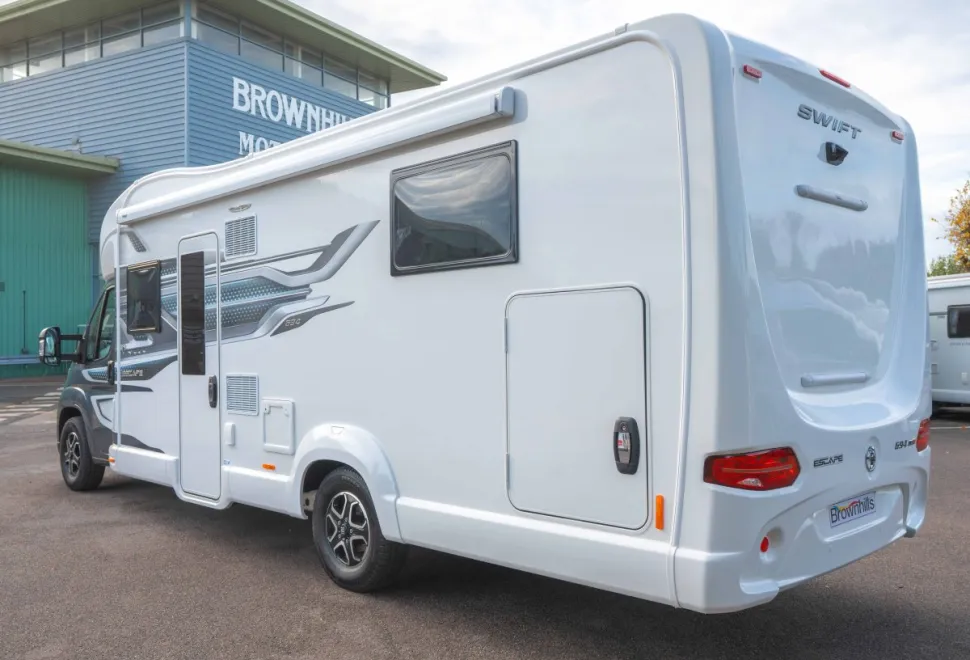 Swift Escape 694 140BHP Auto 2026