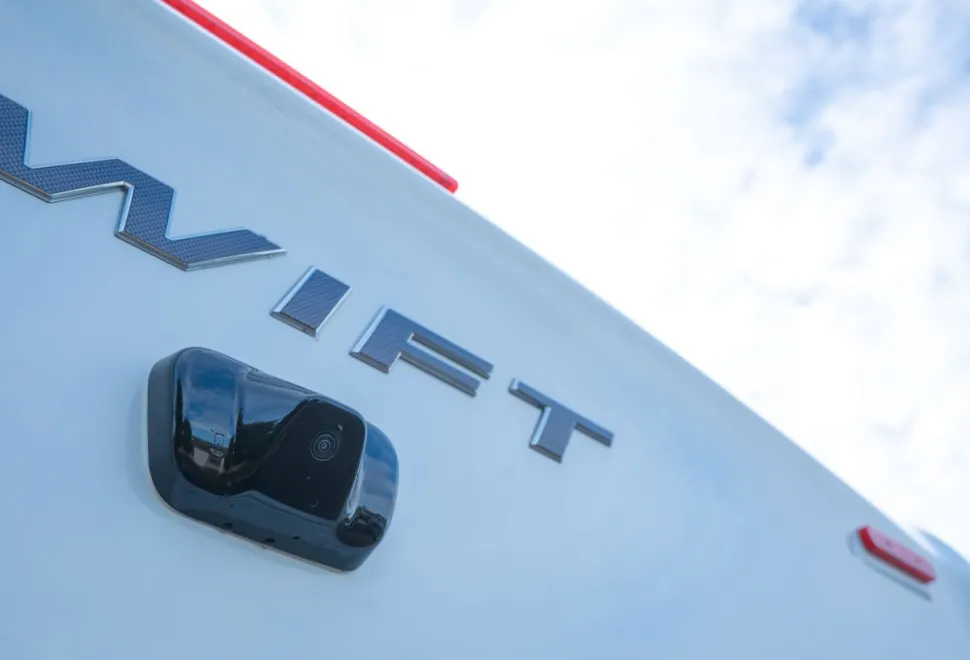 Swift Escape 694 140BHP Auto 2026