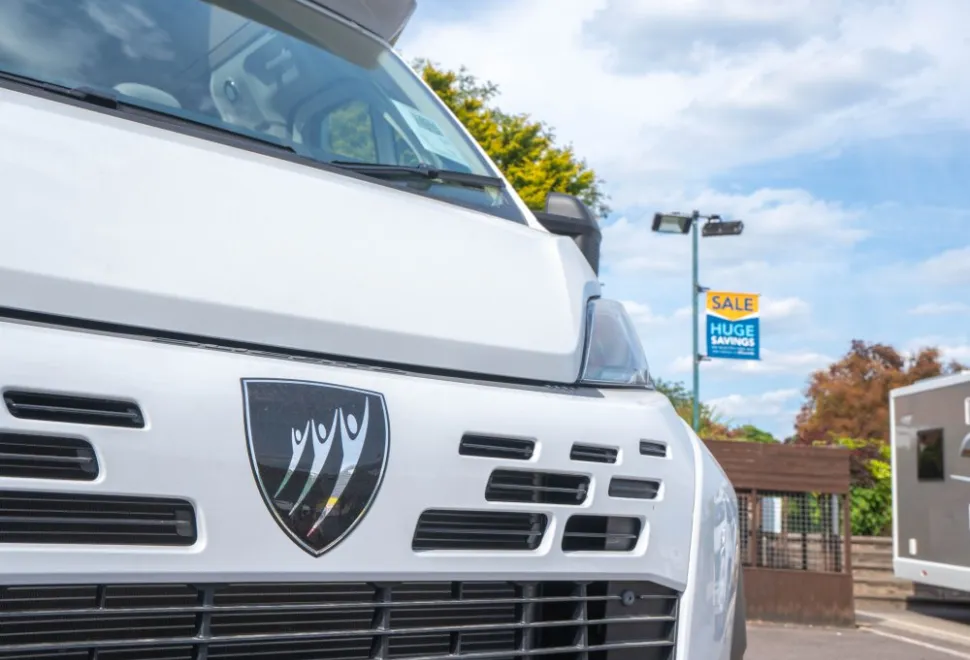 Rapido 696F 140BHP 2025