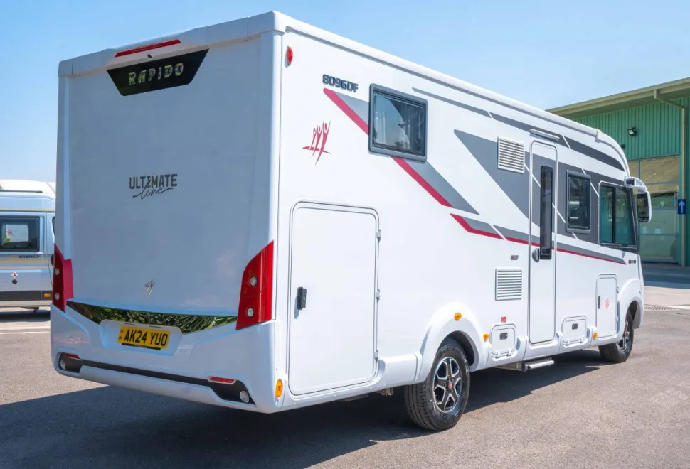 Rapido 8096DF Ultimate Line 180BHP Auto 2024