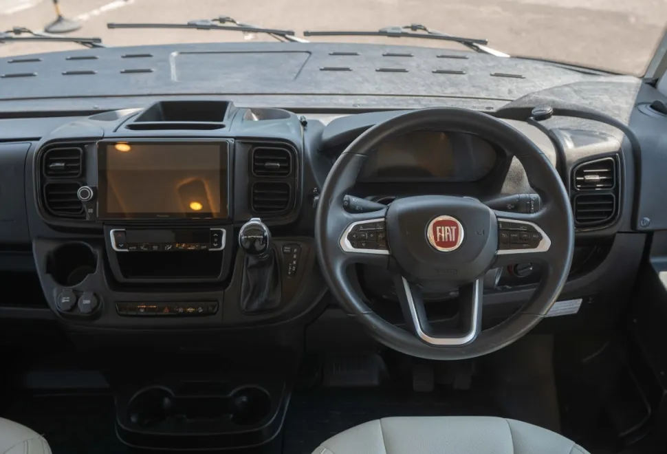 Rapido 8096DF Ultimate Line 180BHP Auto 2024