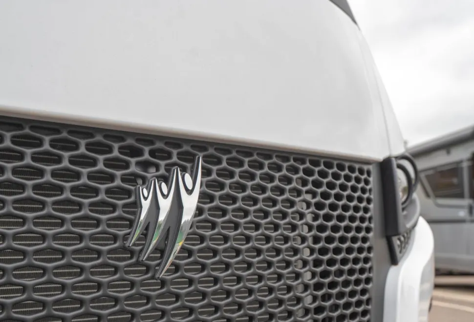 Rapido 854F 140BHP 2025