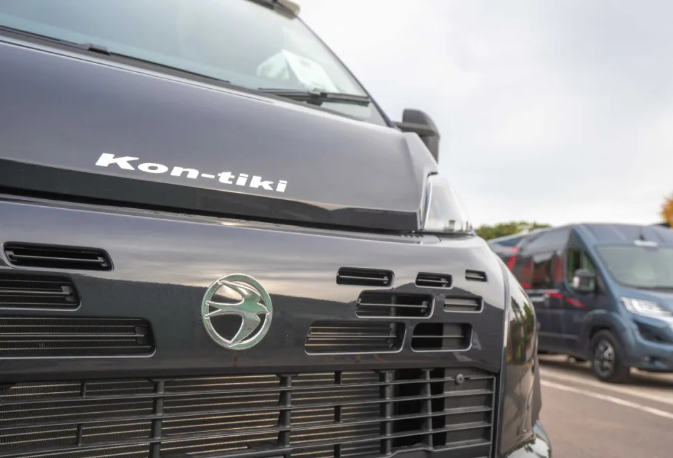 Swift Kon-Tiki 874 180BHP Auto 2026