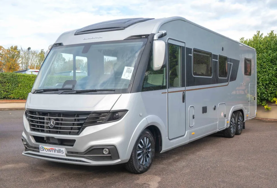 Adria Supersonic 890 LC 170BHP Auto 2025