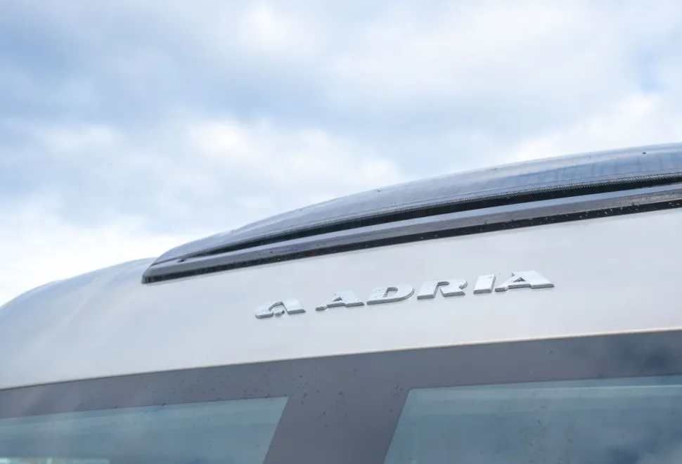 Adria Supersonic 890 LC 170BHP Auto 2025