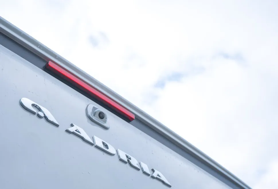 Adria Supersonic 890 LC 170BHP Auto 2025