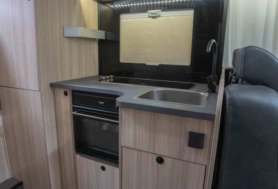 Sun Living A 70DK 165BHP Auto 2025