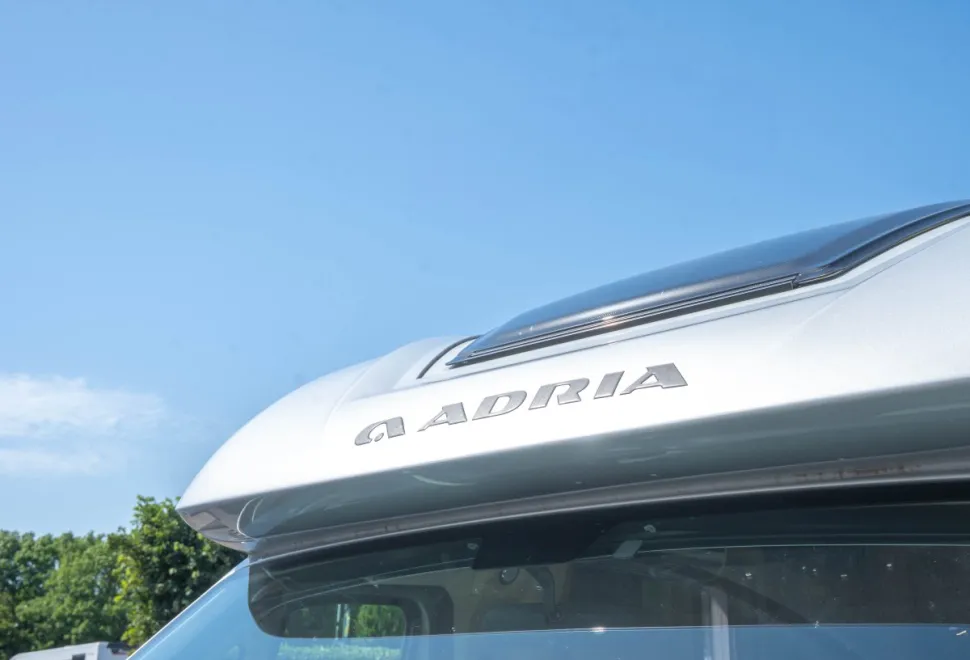 Adria Matrix Supreme 670 SLT 160BHP 2020