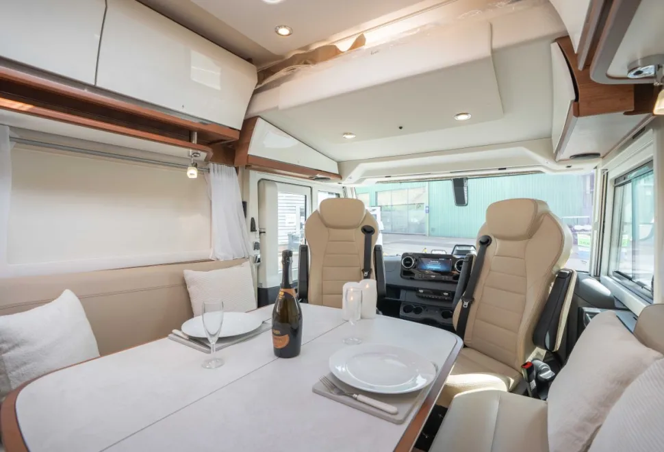 Rapido i196M Distinction 170BHP Auto 2025