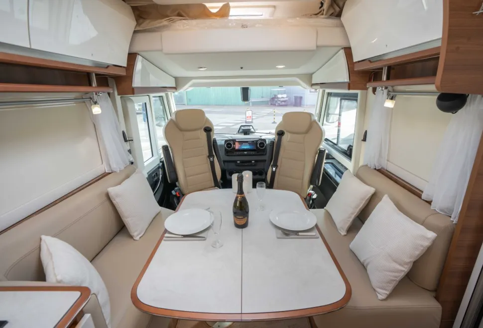 Rapido i196M Distinction 170BHP Auto 2025