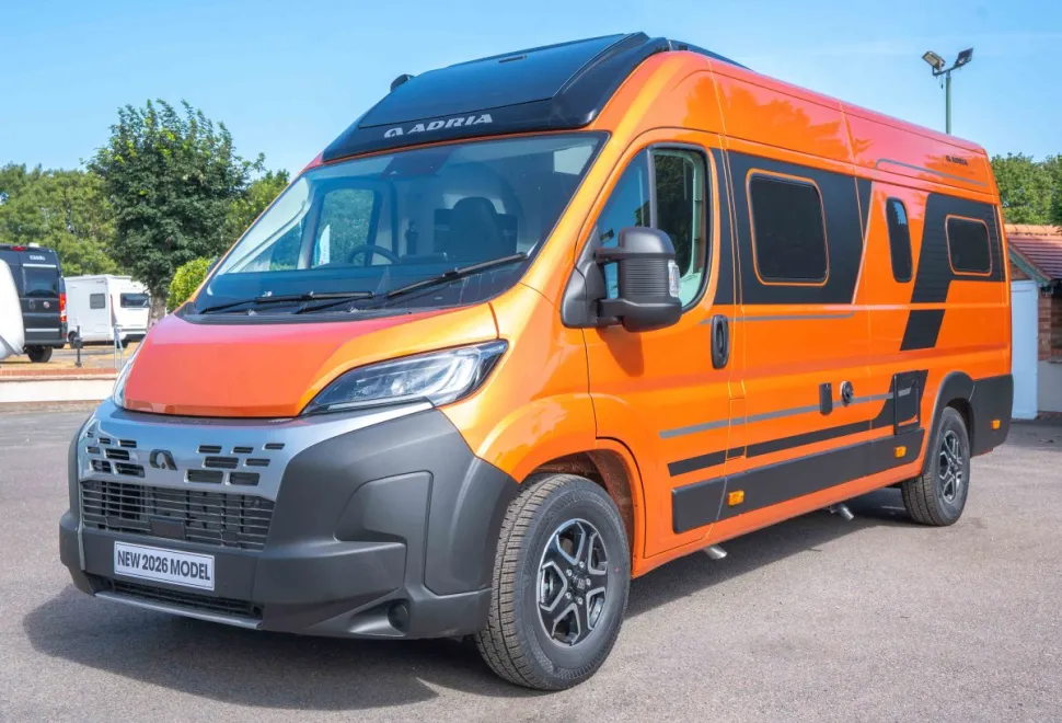 Adria Twin Supreme 640 SLB 140BHP Auto 2026