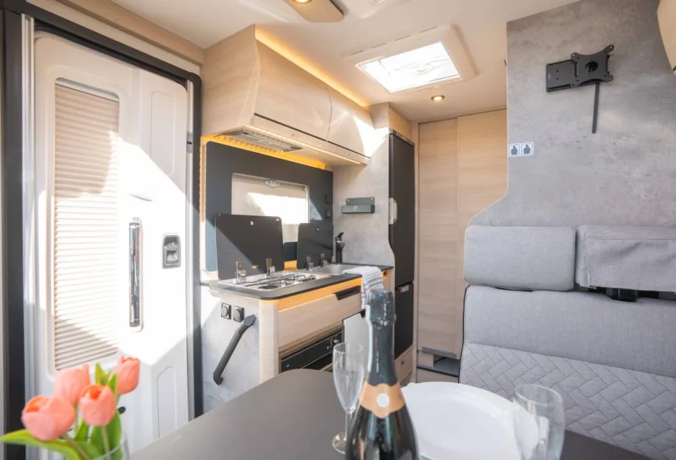 Rapido Compact C55 Night Edition 140BHP Auto 2025