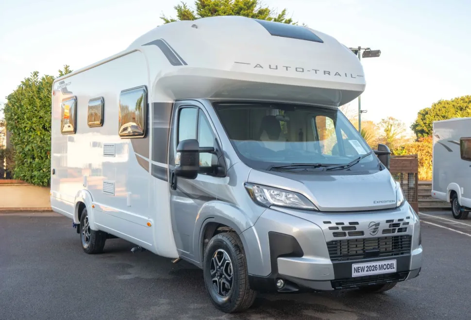 Autotrail Expedition C71 140BHP Auto 2026