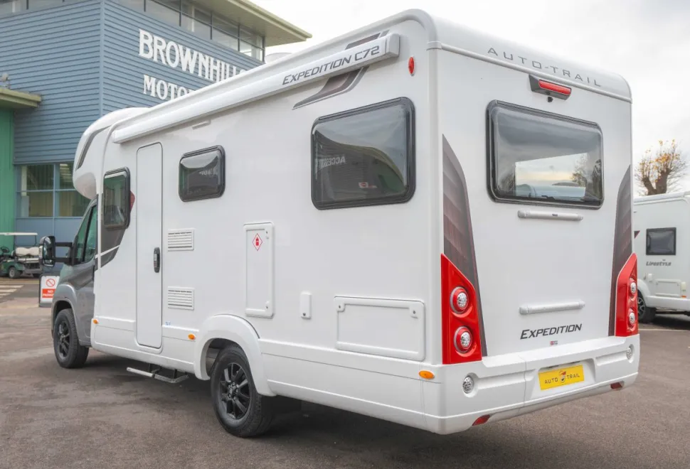 Autotrail Expedition C72 140BHP Auto 2026