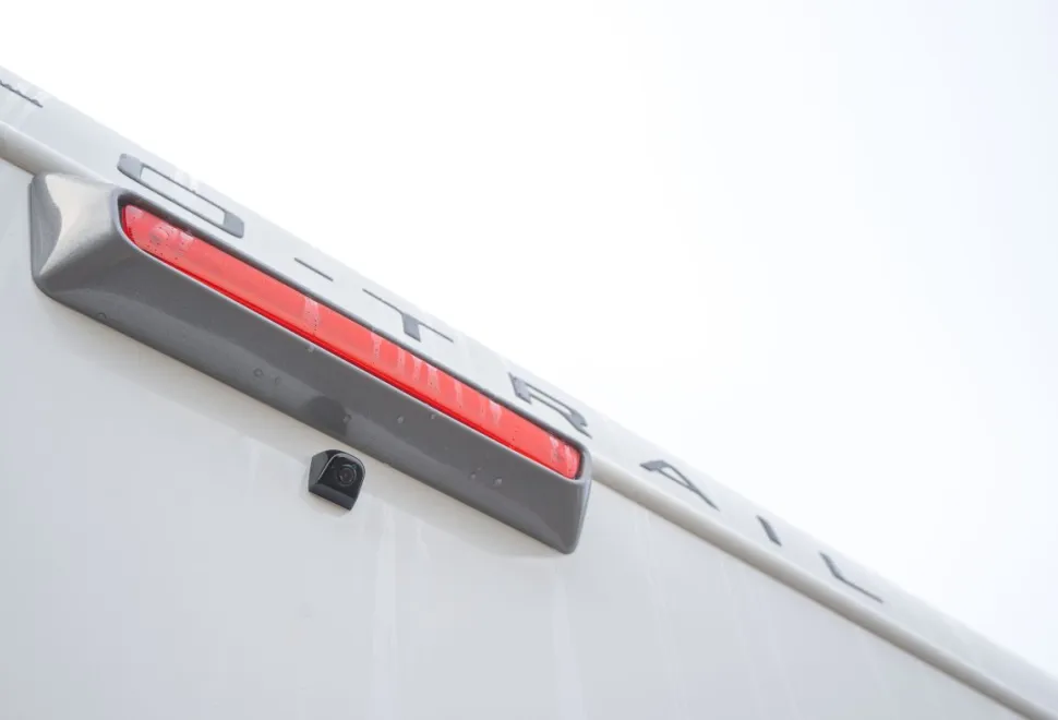 Autotrail Expedition C73 140BHP Auto 2026