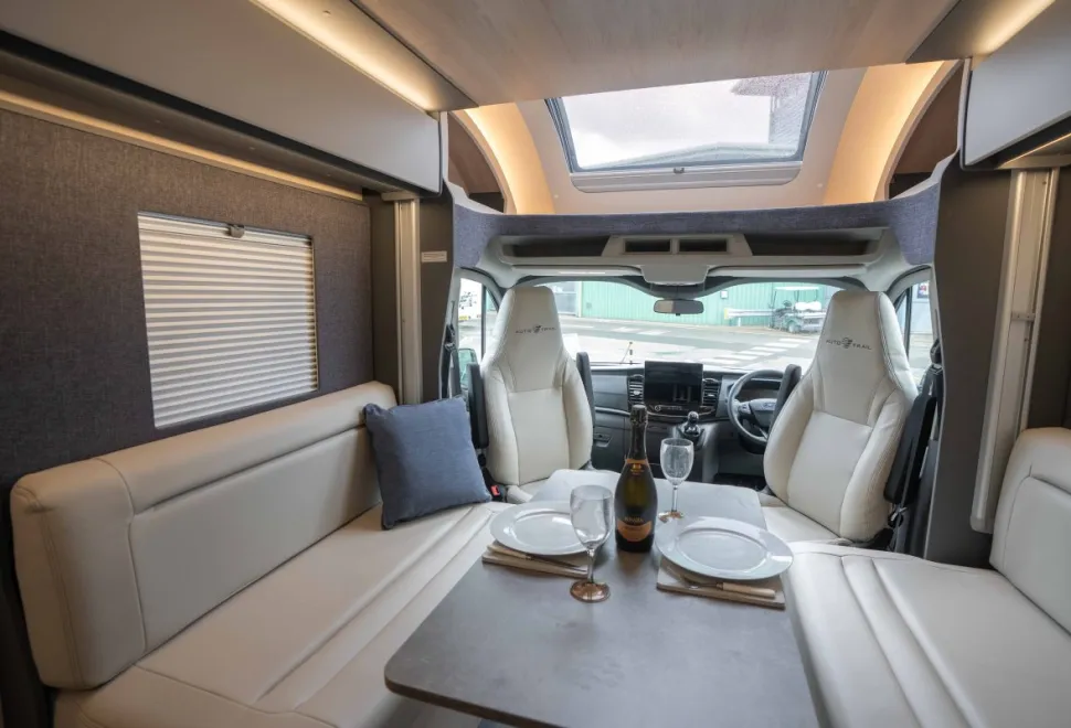 Autotrail F-Line F62 130BHP 2026
