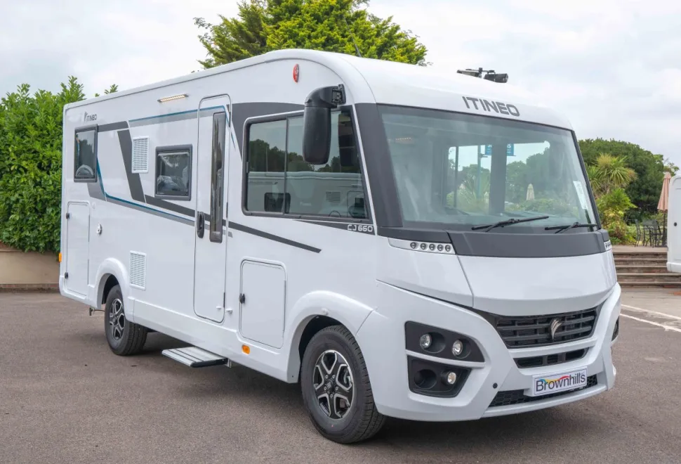 ITINEO CJ660 140BHP Auto 2025