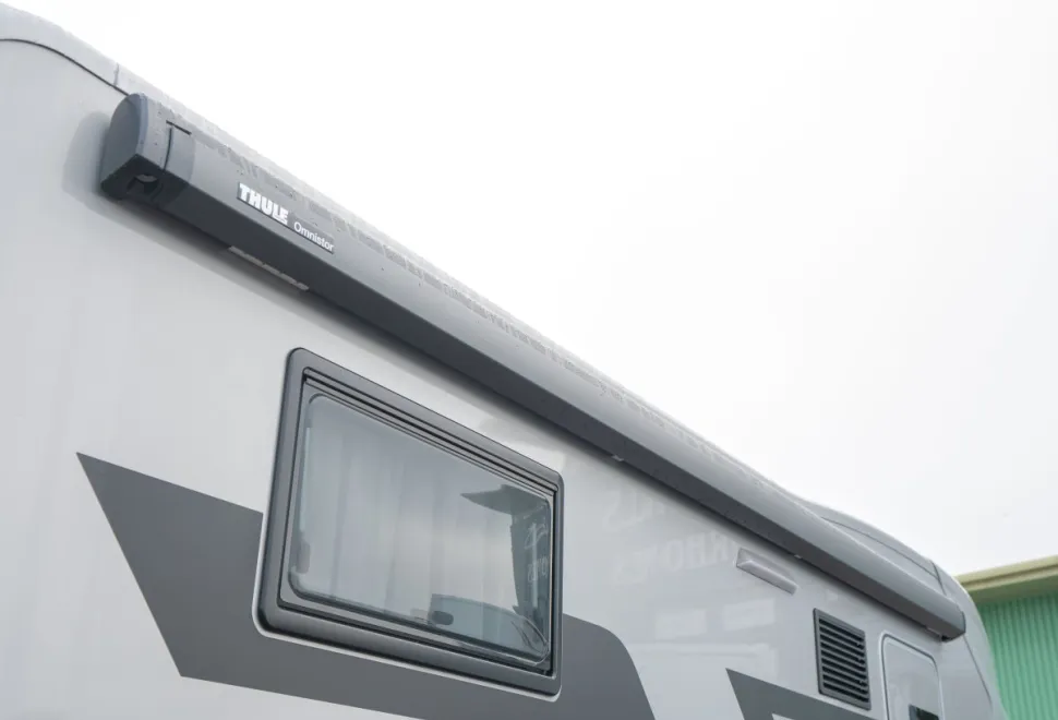 Adria Coral Supreme 670 SL 180BHP Auto 2026