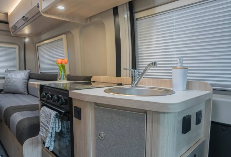 Elddis Evolution CV20 140BHP 2026
