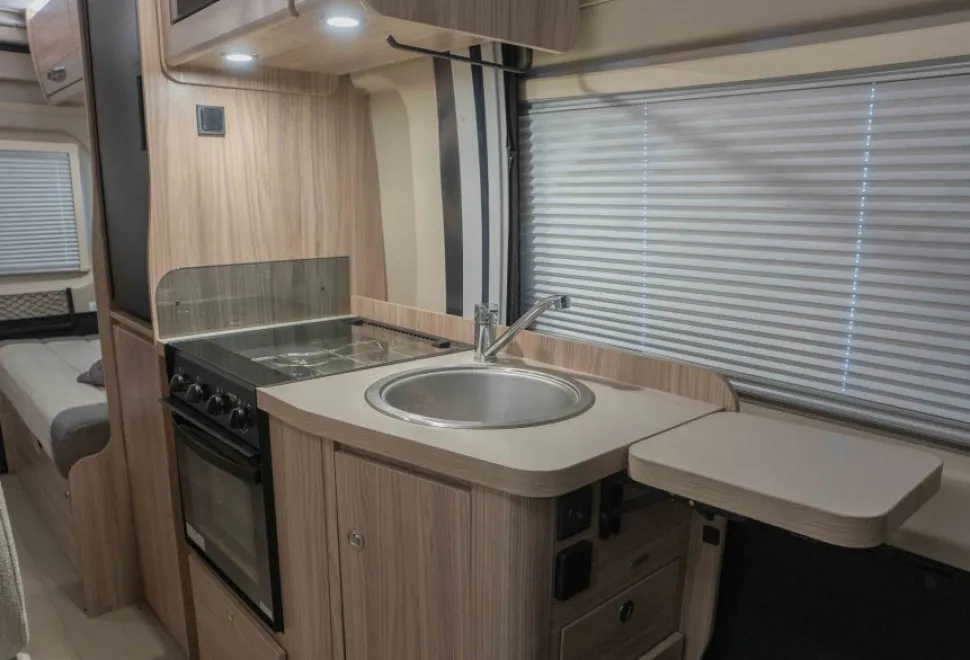 Elddis Evolution CV40 140BHP 2023