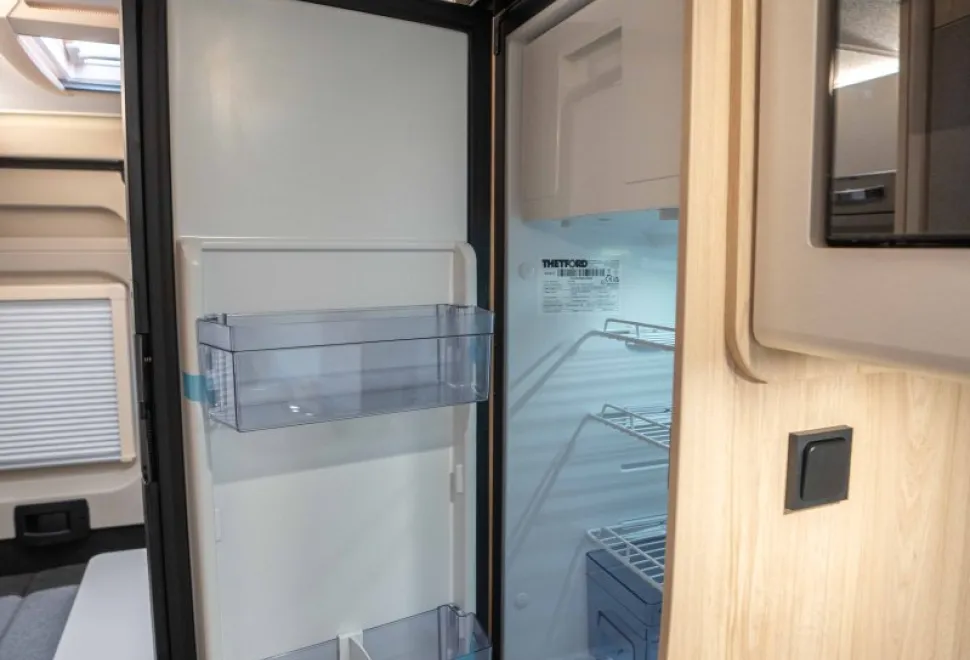 Elddis Evolution CV40 140BHP 2026